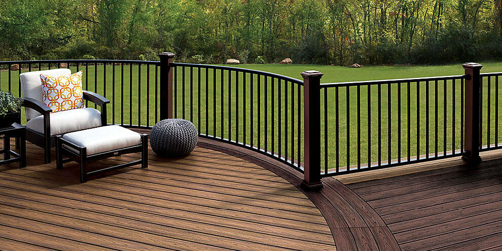 signature-railing-curved-transcend-decking-charcoal-black-vintage-lantern-tiki-torch-spiced-rum-2